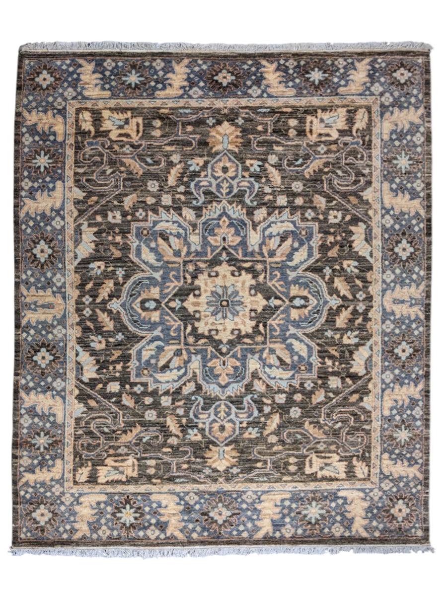 Wrealm Hand Knotted Rug - Size: 10'3" x 8'1"