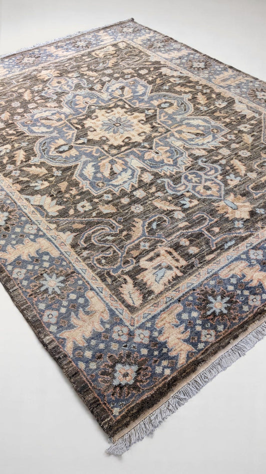 Wrealm Hand Knotted Rug - Size: 10'3" x 8'1"
