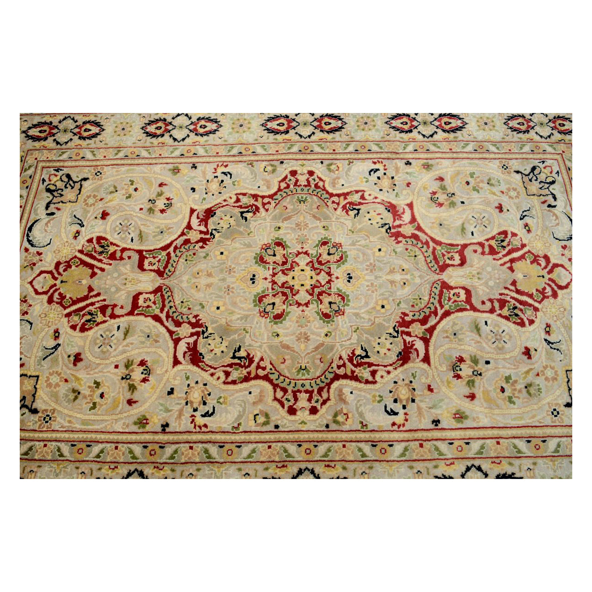 Kashan-Hand-knotted-Double-Colonial-White-Soft-Rug
